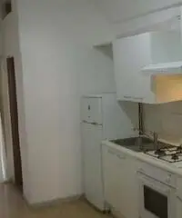 Bilocale v.ze Ateneo € 390 no spese condominiali - Bari Bilocale v.ze Ateneo € 390 no spese condominiali - Bari