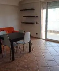 APPARTAMENTO ARREDATO CON AMPIO TERRAZZO ZONA OSPEDALE - Latina APPARTAMENTO ARREDATO CON AMPIO TERRAZZO ZONA OSPEDALE - Latina