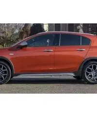 FIAT Tipo 1.0 5 porte Cross PRONTA CONSEGNA FIAT Tipo 1.0 5 porte Cross PRONTA CONSEGNA