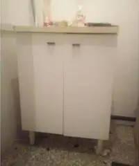 MOBLETTO BIANCO  e trabacca