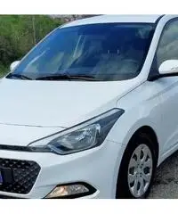Hyundai i 20 Hyundai i 20