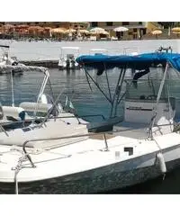 Imbarcazione 7 metri motore entrobordo Imbarcazione 7 metri motore entrobordo