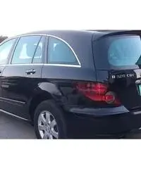 Mercedes clase R320 6 POSTI