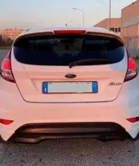 Ford Fiesta st-line 1.5 tdci