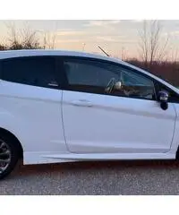 Ford Fiesta st-line 1.5 tdci