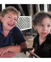 Assistente dell infanzia e babysitter Assistente dell infanzia e babysitter