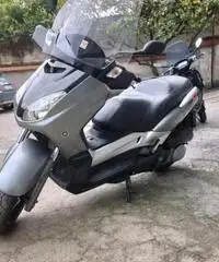 Yamaha xmax 250