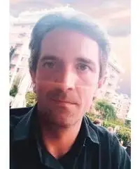Badante con o senza senza contratto Badante con o senza senza contratto