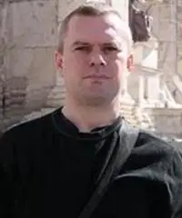 System Administrator (Io non parlo bene italiano) System Administrator (Io non parlo bene italiano)