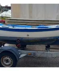 Barca gozzo in vetroresina 4,30 mt Barca gozzo in vetroresina 4,30 mt