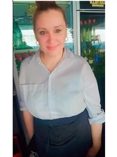 Cameriera di sala,barista Cameriera di sala,barista