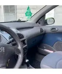 Peugeot 206 - 2005