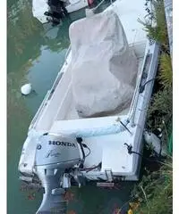 Barca a motore Open Capelli 16