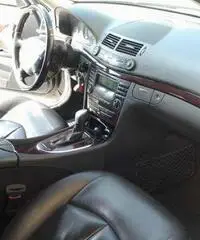 Mercdes E 220 cdi