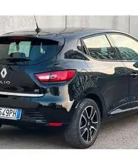 Renault Clio 1.5 diesel 75cv Renault Clio 1.5 diesel 75cv