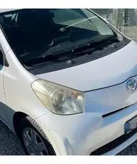 Toyota iQ 1.0 BENZINA AUTOMATICO