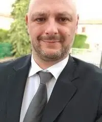 Magazziniere autista pat. B Magazziniere autista pat. B