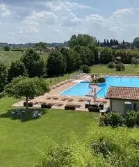 Front/Back Office Lago di Garda Front/Back Office Lago di Garda