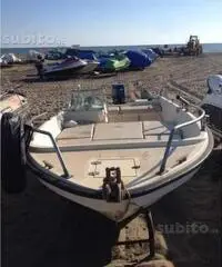 Barca a motore Barca a motore