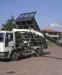 Iveco Eurocargo 120E18 1999 Euro5 ribaltabile e gru del 2006 Iveco Eurocargo 120E18 1999 Euro5 ribaltabile e gru del 2006
