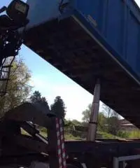 Semirimorchio con gru palfinger da 11m