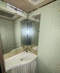 Roulotte 5,20MT,4 posti letto,tenuta bene Roulotte 5,20MT,4 posti letto,tenuta bene