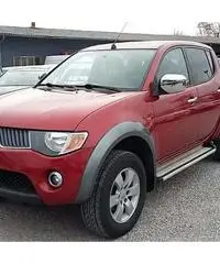 Mitsubishi l200 Mitsubishi l200