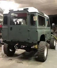 LAND ROVER Defender - 1988