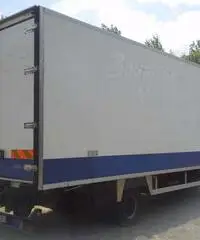 EUROCARGO 75E18 ANNO 2002 FRIGO CON GANCIERE CARNE