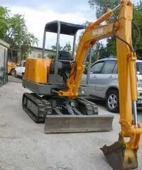 Escavatore pel job 25 quintali anno 2001 ore 2.200