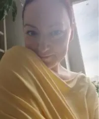 Emiliya, 33 anni