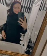 Emiliya, 33 anni
