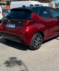 Toyota yaris Hybrido del 2020 full optional