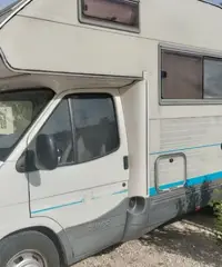 Camper mansardato 6 posti