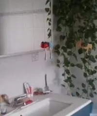 CAMERA DOPPIA-SOLO RAGAZZE-APPARTAMENTO 110 mq