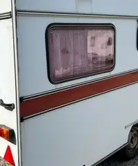 Caravan Royal Car 3 posti +1-revisionata