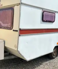 Caravan Royal Car 3 posti +1-revisionata