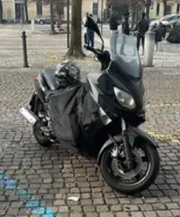 Xmax del 2010 250c