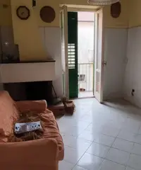 Appartamento indipendente con terreno Appartamento indipendente con terreno