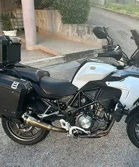 Benelli trk 502