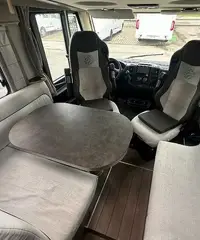 Knaus live i 700