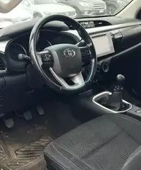 Toyota Hilux 2.4 D-4D 4WD Extra Cab - 2018 IVA DED Toyota Hilux 2.4 D-4D 4WD Extra Cab - 2018 IVA DED