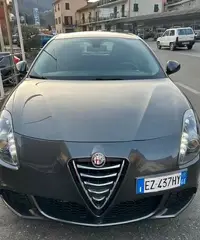 Alfa Romeo Giulietta 1.6 JTDm-2 105 CV Progression Alfa Romeo Giulietta 1.6 JTDm-2 105 CV Progression