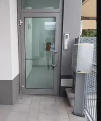 Ufficio fronte strada