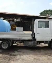 Autocarro Nissan doppia cabina Autocarro Nissan doppia cabina
