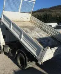 NISSAN TRADE ribaltabile trilaterale