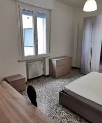 Stanza zona ospedale e Piazza Santa Croce Parma Stanza zona ospedale e Piazza Santa Croce Parma