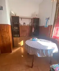 Piombino 100 mt dal mare con giardino