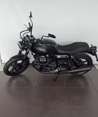 MOTO GUZZI V7 850 Stone Abs