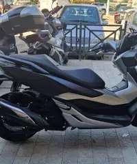 Honda forza 300 abs 2021 esamino permuta Honda forza 300 abs 2021 esamino permuta